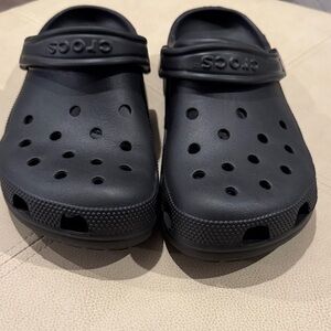 CROCS  Black Women 10/Men 8 new no tag or box